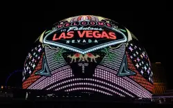 Las Vegas Losing Bet on Tourism as Number of Visitors Hits New Low